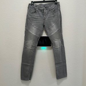 Men’s true religion, Rocco, relaxed skinny distressed grey jeans size 32